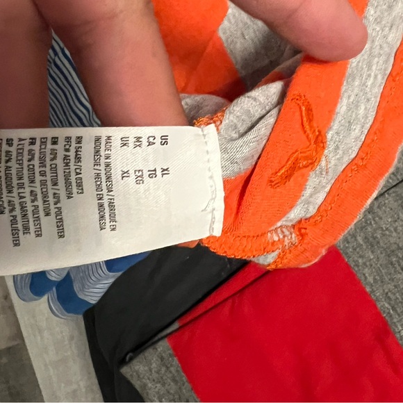American Eagle Orange and Gray Casual Tee - Picture 6 of 6